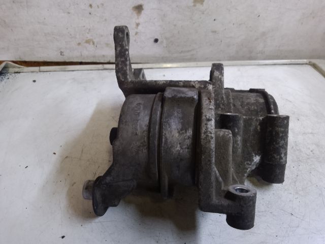 bontott KIA SORENTO Generátor Tartó Bak