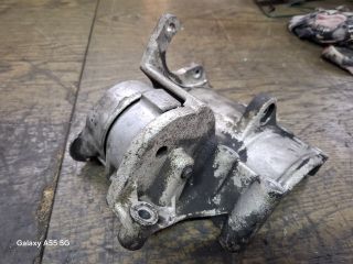 bontott KIA SORENTO Generátor Tartó Bak