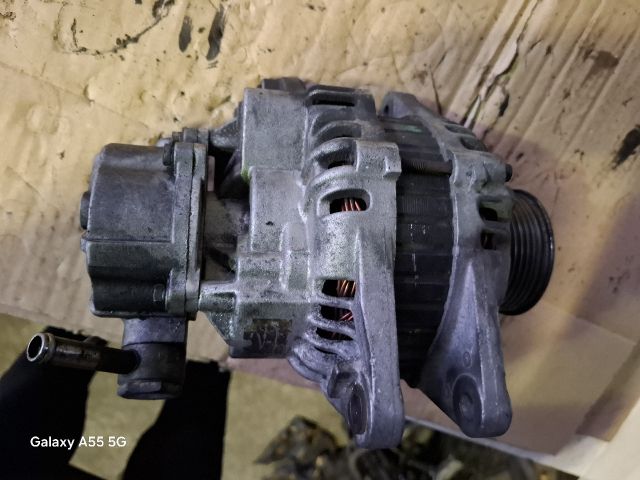 bontott KIA SORENTO Generátor