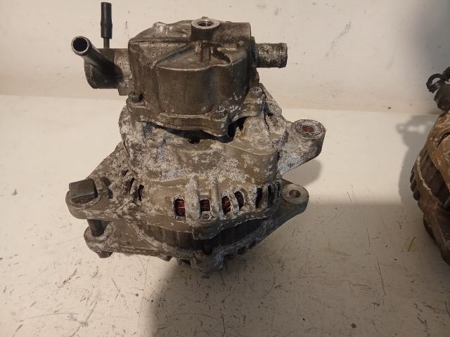 bontott KIA SORENTO Generátor