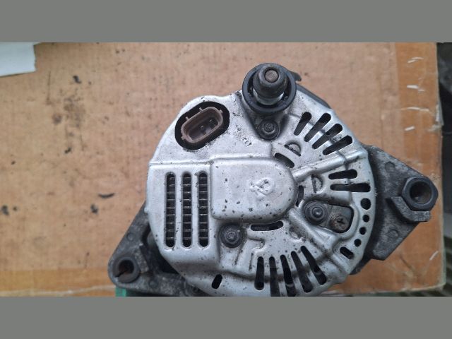 bontott KIA SORENTO Generátor