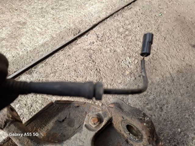 bontott KIA SORENTO Jobb első Csonkállvány Kerékaggyal