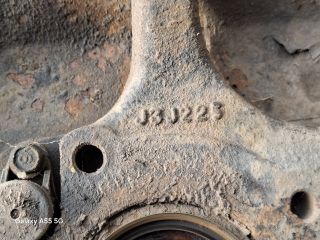 bontott KIA SORENTO Jobb első Csonkállvány Kerékaggyal