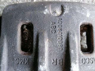 bontott KIA SORENTO Jobb első Féknyereg Munkahengerrel