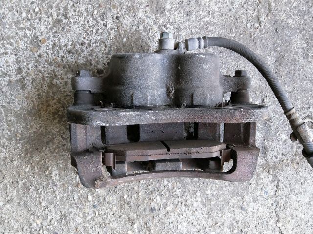 bontott KIA SORENTO Jobb első Féknyereg Munkahengerrel