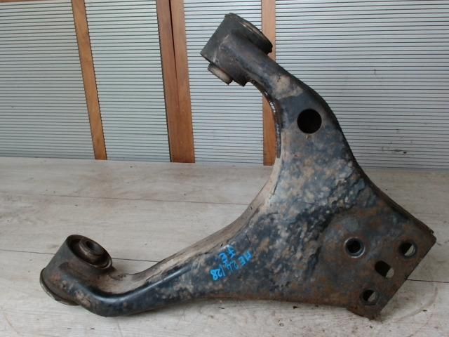 bontott KIA SORENTO Jobb első Lengőkar