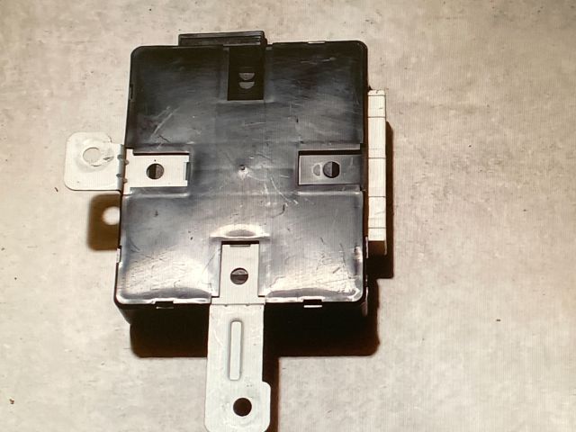 bontott KIA SORENTO Komfort Elektronika