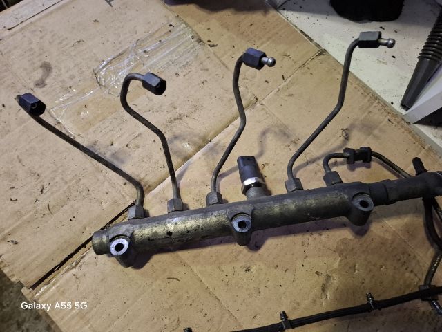 bontott KIA SORENTO Közösnyomócső