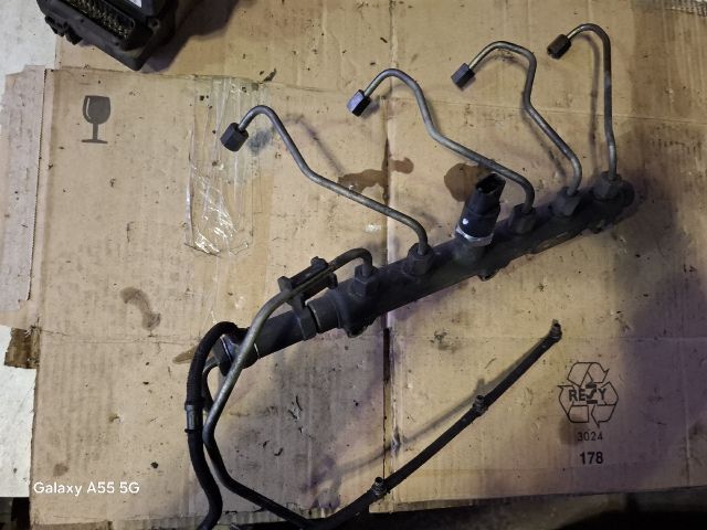 bontott KIA SORENTO Közösnyomócső