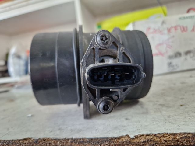 bontott KIA SORENTO Légtömegmérő