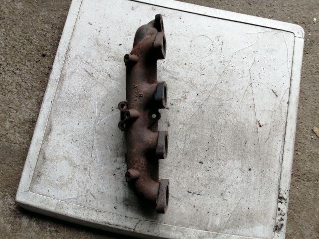 bontott KIA SORENTO Leömlő (Soros)