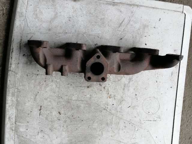 bontott KIA SORENTO Leömlő (Soros)