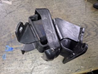 bontott KIA SORENTO Motor Tartó Bak (Fém)