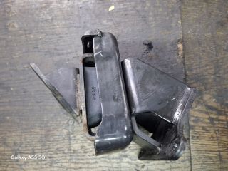 bontott KIA SORENTO Motor Tartó Bak (Fém)