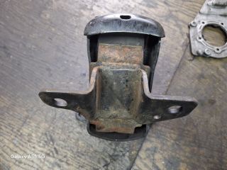 bontott KIA SORENTO Motor Tartó Bak (Fém)