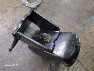 bontott KIA SORENTO Motor Tartó Bak (Fém)