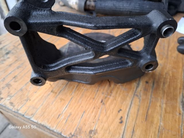 bontott KIA SORENTO Motor Tartó Bak (Fém)