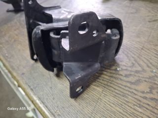 bontott KIA SORENTO Motor Tartó Bak (Fém)