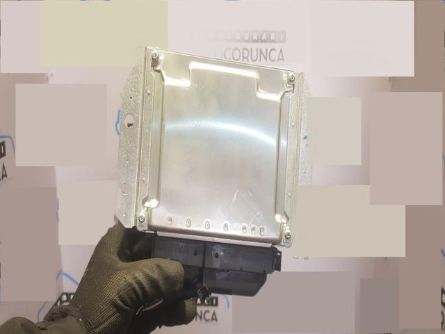 bontott KIA SORENTO Motorvezérlő