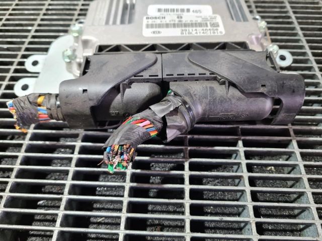 bontott KIA SORENTO Motorvezérlő