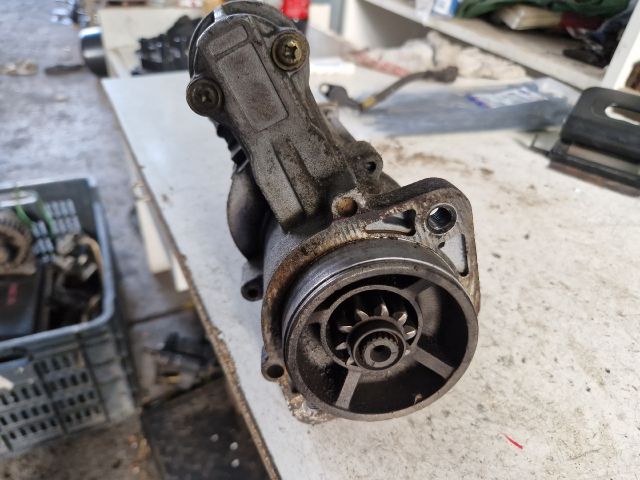 bontott KIA SORENTO Önindító