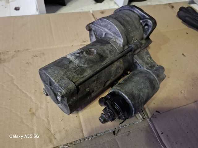 bontott KIA SORENTO Önindító