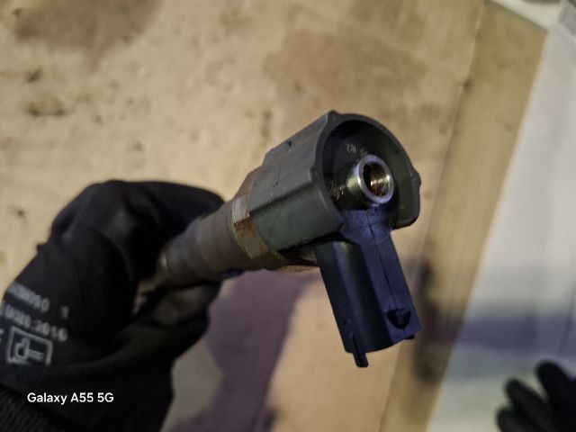 bontott KIA SORENTO Porlasztó (1 db)