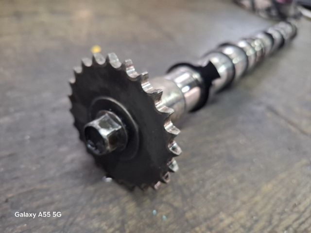 bontott KIA SORENTO Szívó Vezérműtengely