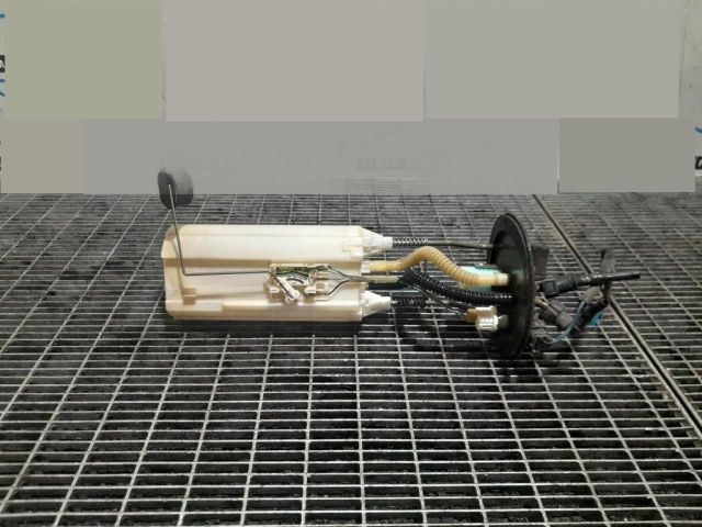 bontott KIA SORENTO Üzemanyag Szivattyú