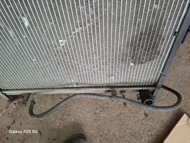 bontott KIA SORENTO Vízhűtő Radiátor (Klímás)