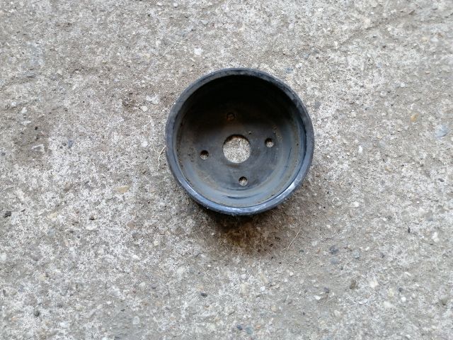 bontott KIA SORENTO Vízpumpa Szíjtárcsa