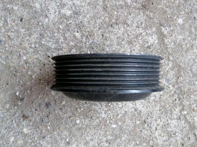 bontott KIA SORENTO Vízpumpa Szíjtárcsa