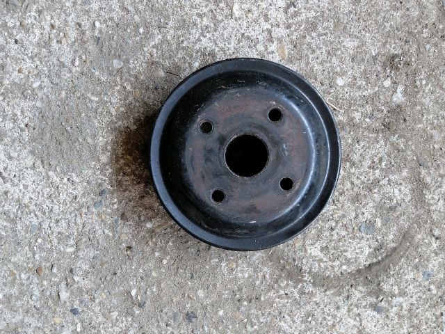 bontott KIA SORENTO Vízpumpa Szíjtárcsa