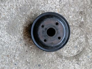 bontott KIA SORENTO Vízpumpa Szíjtárcsa