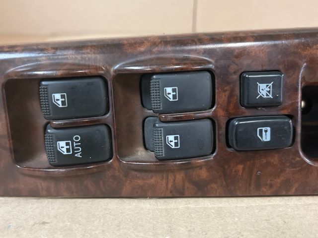 bontott KIA SORENTO Ablakemelő Kapcsoló Négyes / Kettes