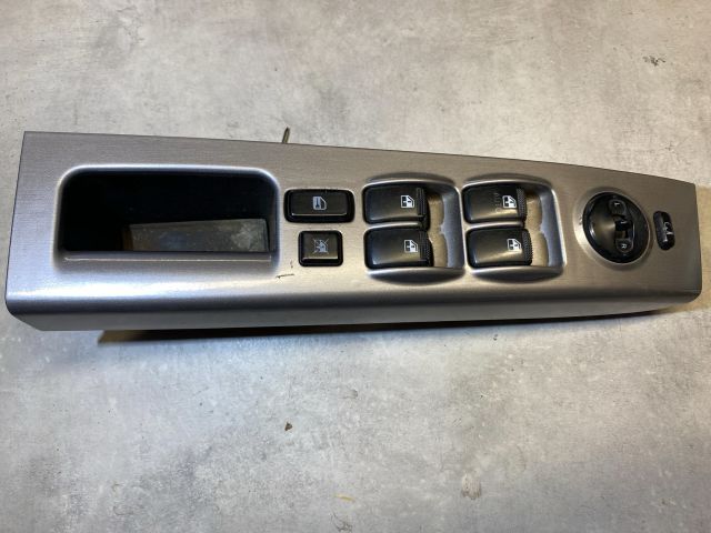 bontott KIA SORENTO Ablakemelő Kapcsoló Négyes / Kettes