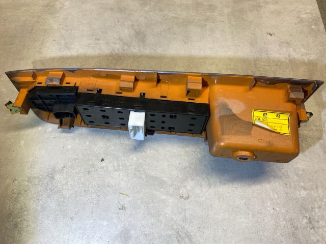 bontott KIA SORENTO Ablakemelő Kapcsoló Négyes / Kettes