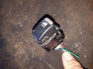 bontott KIA SORENTO Ablakemelő Kapcsoló (Pozíciófüggetlen)