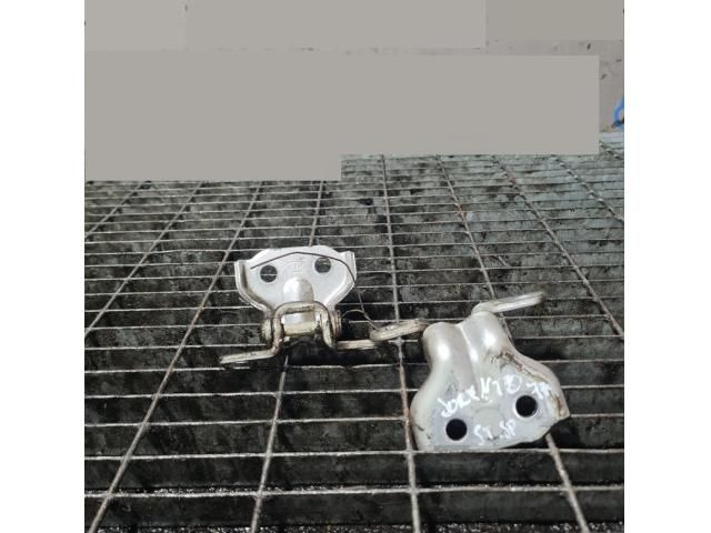 bontott KIA SORENTO Ajtó Zsanér (Pozíciófüggetlen)