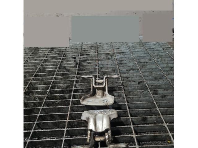 bontott KIA SORENTO Ajtó Zsanér (Pozíciófüggetlen)