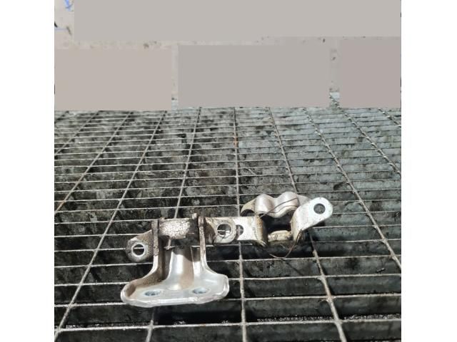 bontott KIA SORENTO Ajtó Zsanér (Pozíciófüggetlen)