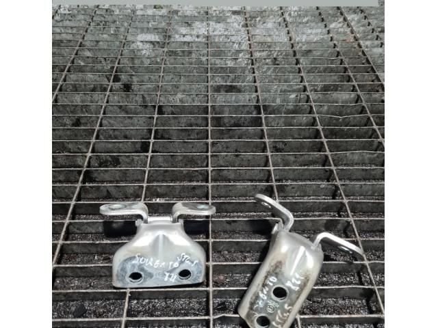 bontott KIA SORENTO Ajtó Zsanér (Pozíciófüggetlen)