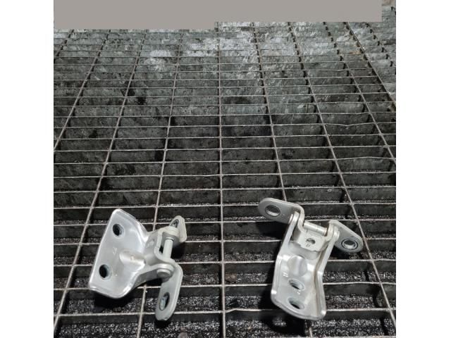 bontott KIA SORENTO Ajtó Zsanér (Pozíciófüggetlen)