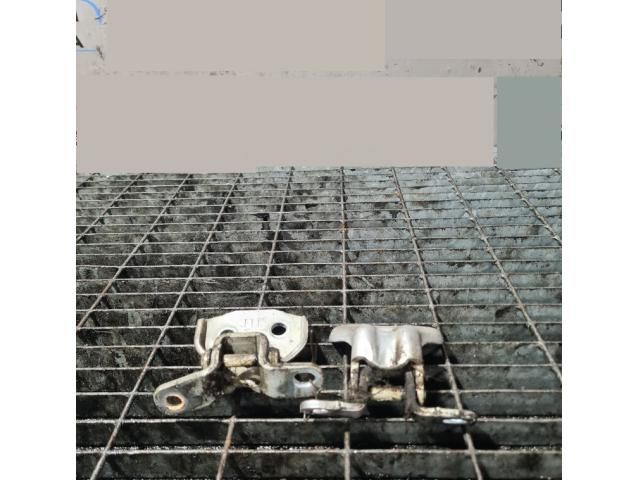 bontott KIA SORENTO Ajtó Zsanér (Pozíciófüggetlen)