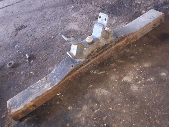 bontott KIA SORENTO Alsó Kereszttartó