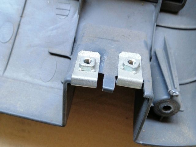 bontott KIA SORENTO Alsó Műszerfal Burkolat