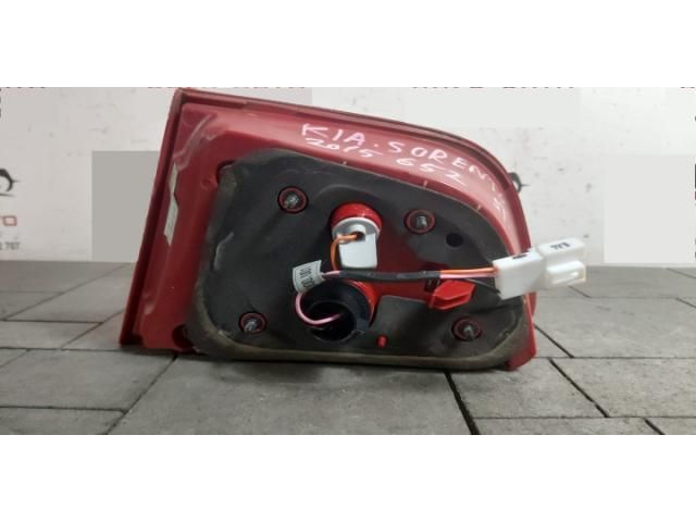 bontott KIA SORENTO Bal Belső Hátsó Lámpa