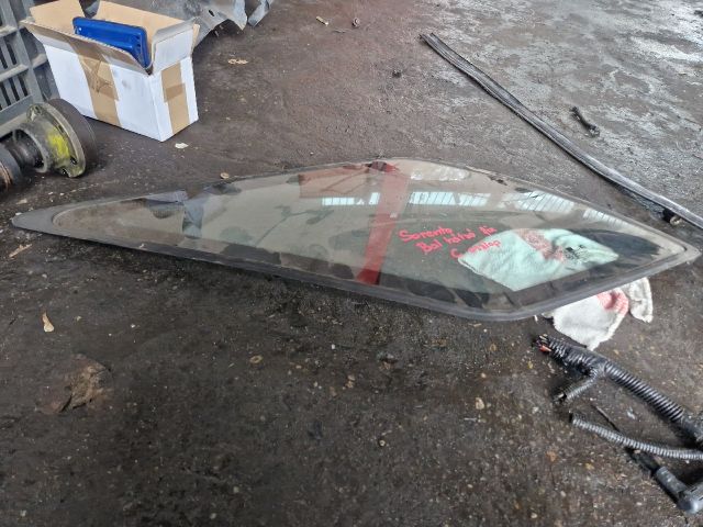 bontott KIA SORENTO Bal C Oszlop Oldalablak Üveg