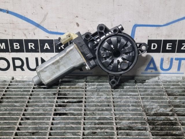 bontott KIA SORENTO Bal első Ablakemelő Szerkezet (Elektromos)