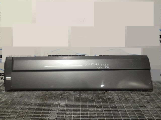 bontott KIA SORENTO Bal első Ajtó Díszléc